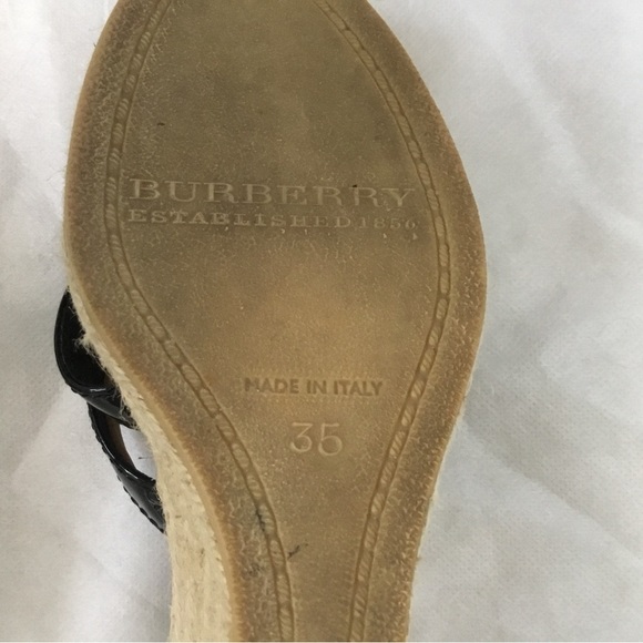 Burberry Nova Check Slip-On Espadrilles, Size 5. - Picture 9 of 11